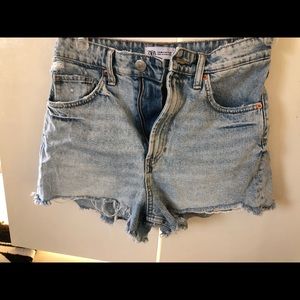 Zara size 4 denim shorts